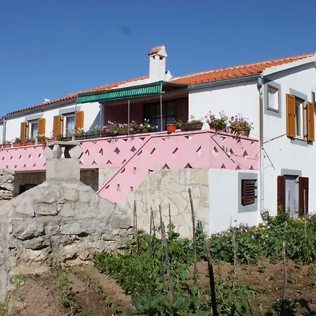 382a Apartament