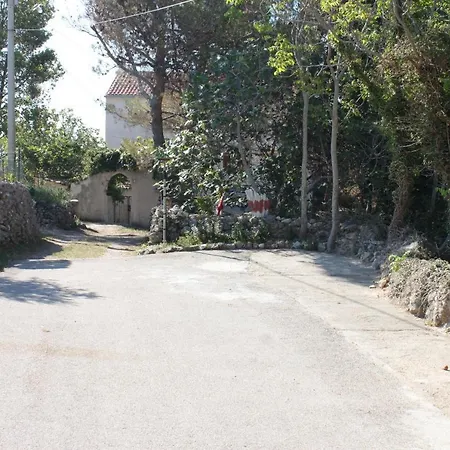 아파트 382a Štivan